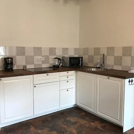 Ferienwohnung Barocker Hof Rhodt Rhodt unter Rietburg Exterior foto