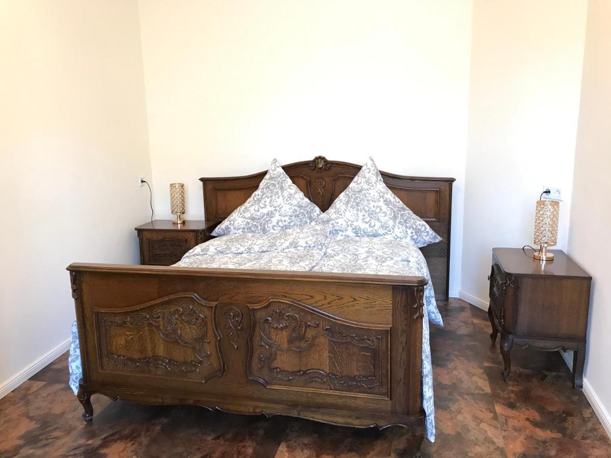 Barocker Hof Rhodt Apartment *